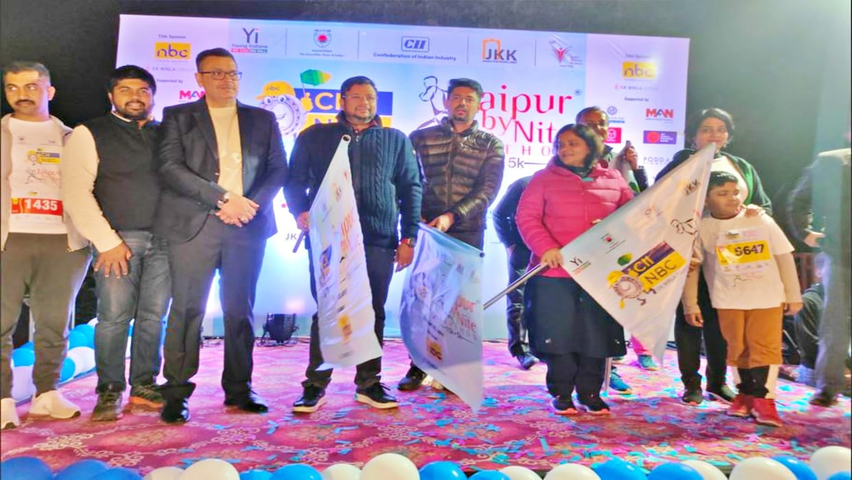 Two thousand runners ran in Jaipur Night Marathon