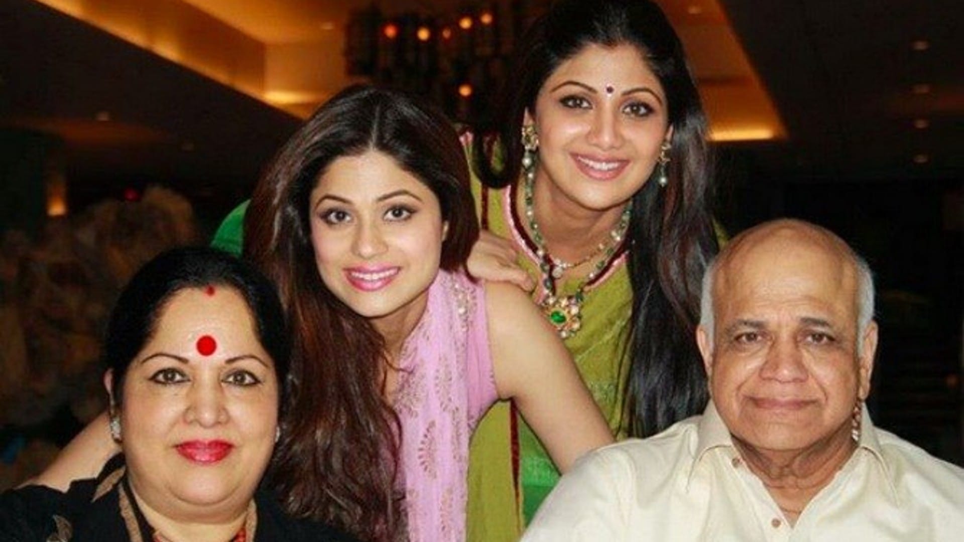 Shilpa Shetty Shamita Shetty Dindoshi Court Quashed order issuing Summons Against sister