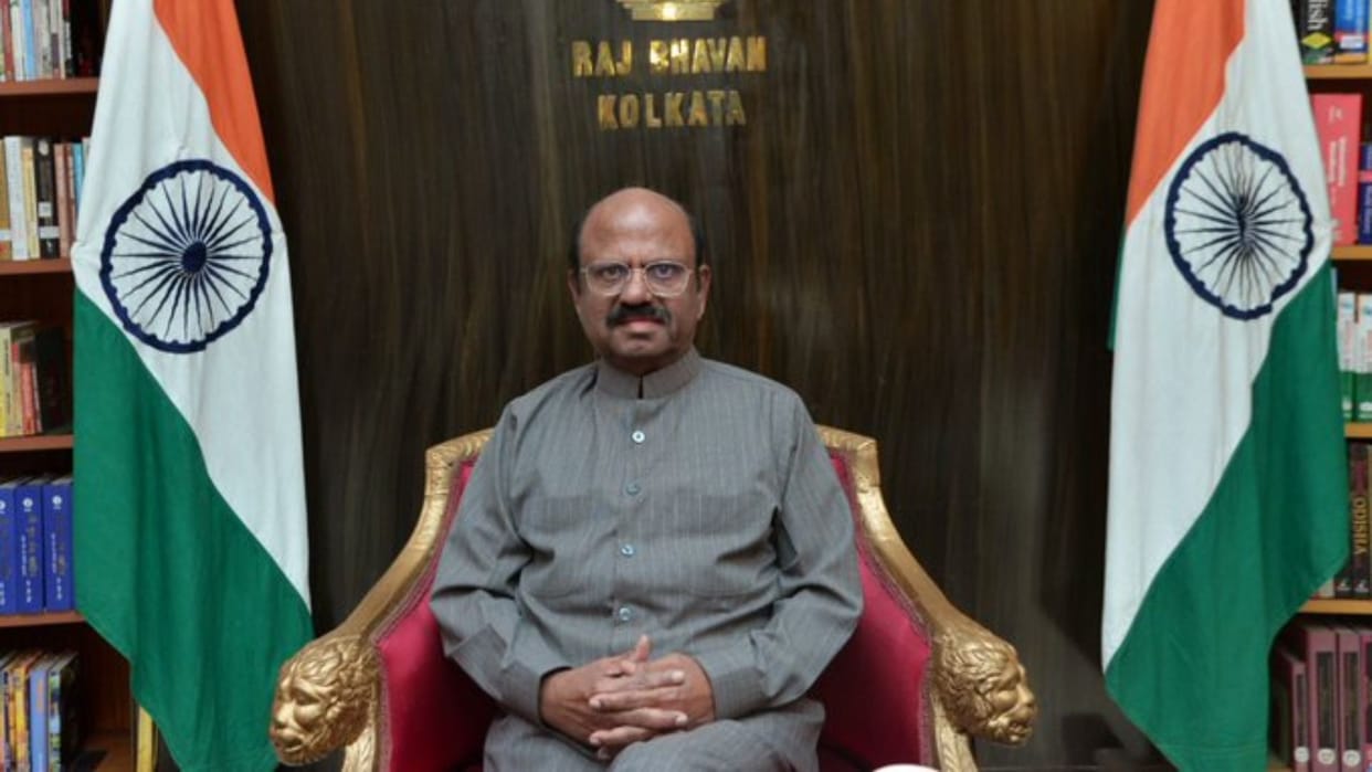 Bengal guv fears 'tapping and tracking', wants jammers and de-bugging of Raj Bhavan