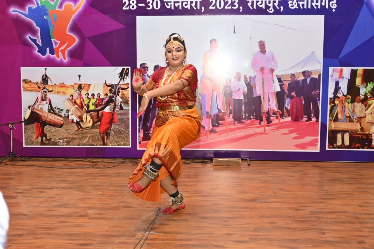 Chhattisgarh state level youth festival 2023, see pics