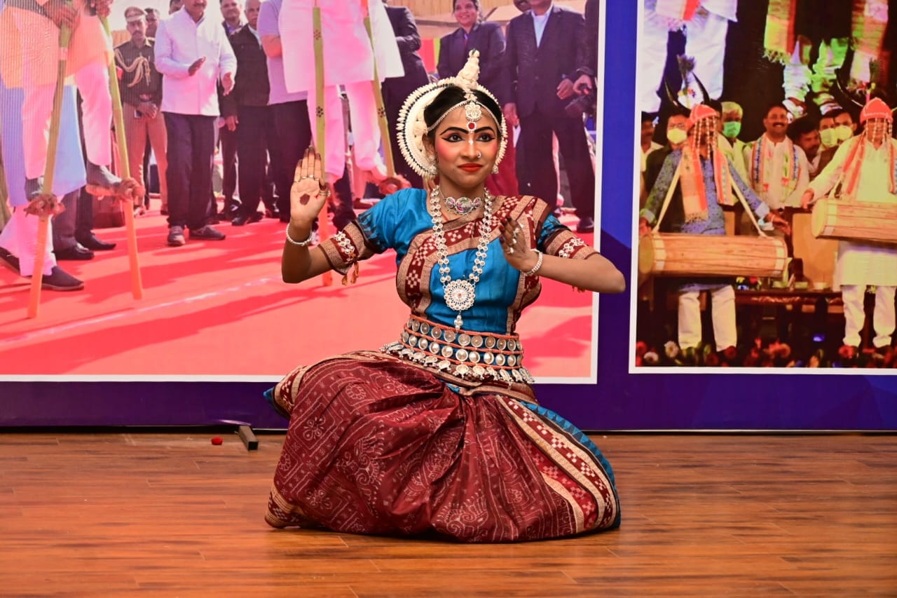 Chhattisgarh state level youth festival 2023, see pics