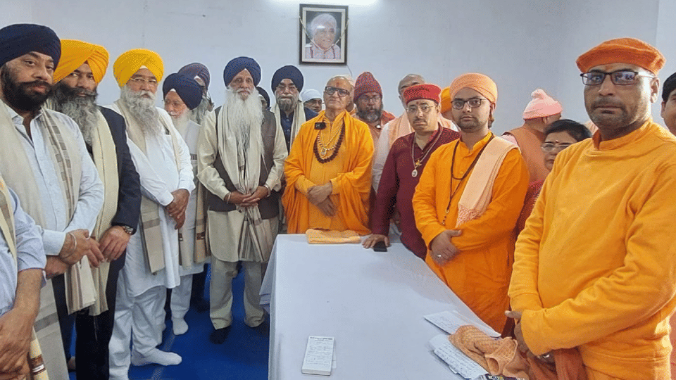 The issue of lifting Sri Guru Granth Sahib from Sindhi homes will go to Sri Akal Takht Sahib