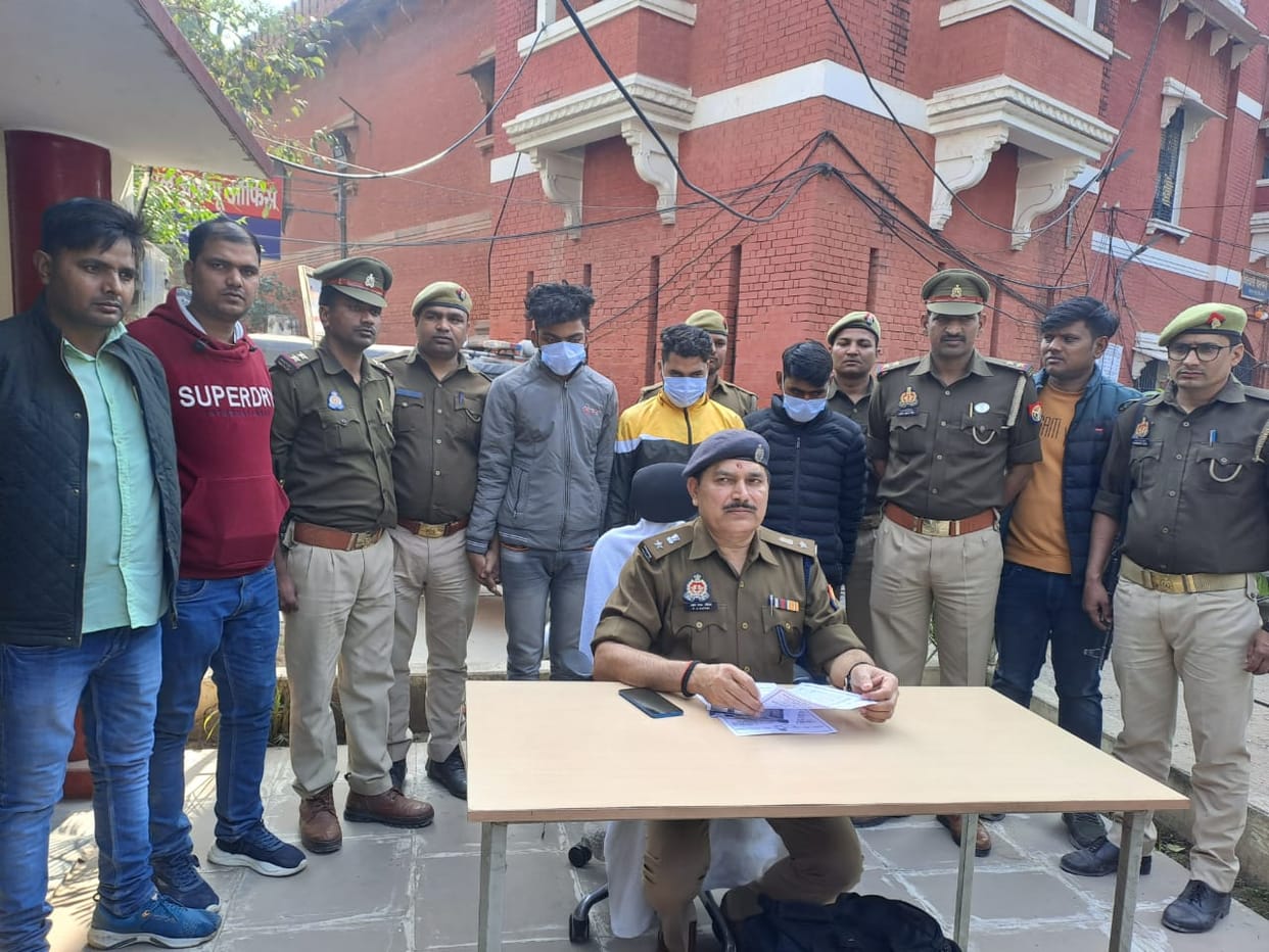 Three bike thief arrested for stealing bikes from outside religious places in varanasi