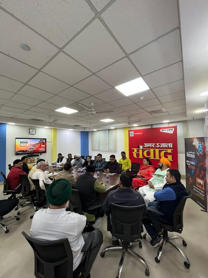 Simplification of GST and formation of Traders Commission, discussion on general budget in Amar Ujala office