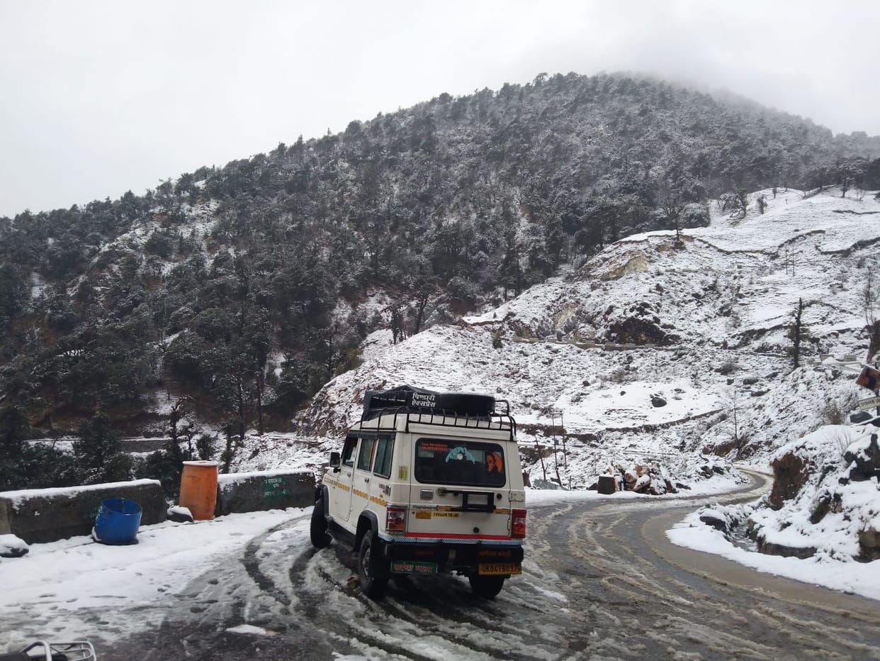 Snow Fall In Kausani and Ranikhet Area