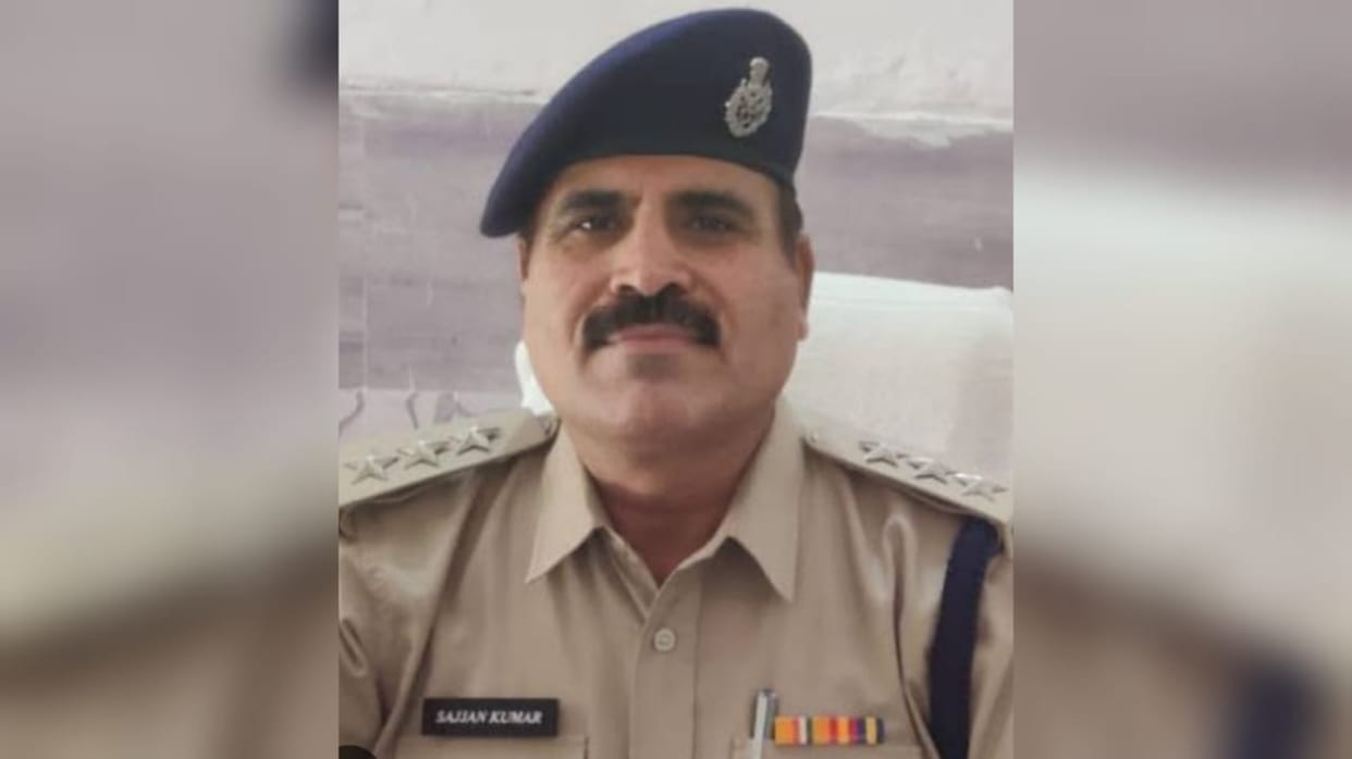 Cheated 25 thousand rupees by putting DSP photo on WhatsApp in Kaithal