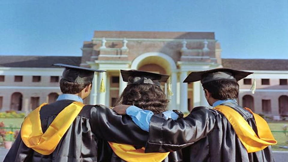 Enrolment in higher education crosses 4 crore-mark for the first time in country