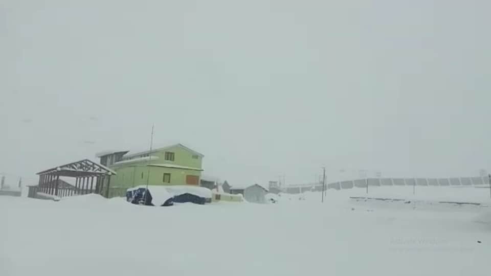 Snowfall In Badrinath Kedarnath and Other Hilly Areas of Uttarakhand Amazing Photos