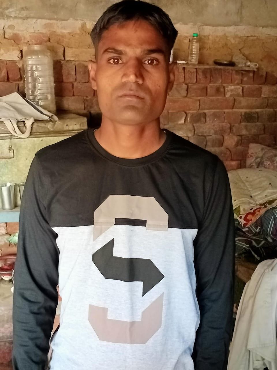 Mathura: Youth commits suicide in love affair, girl attempts suicide by consuming poison