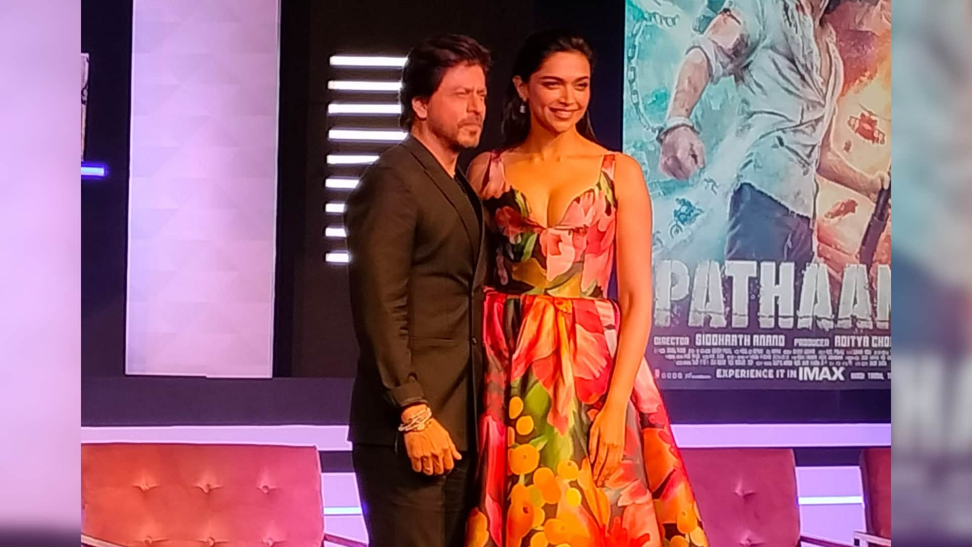 Deepika Padukone: Pathaan Actress thanked shahrukh khan for gettig a hit after five years on box office