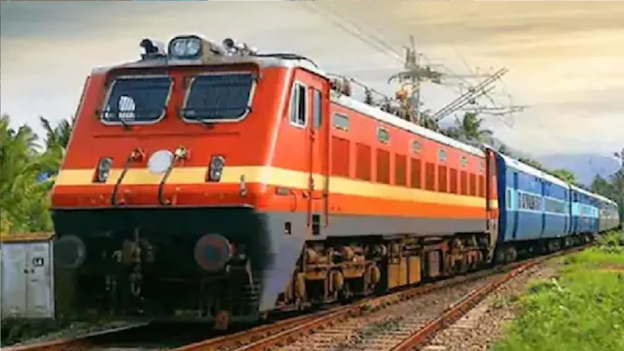 extra coach facility in four express trains in Chhattisgarh