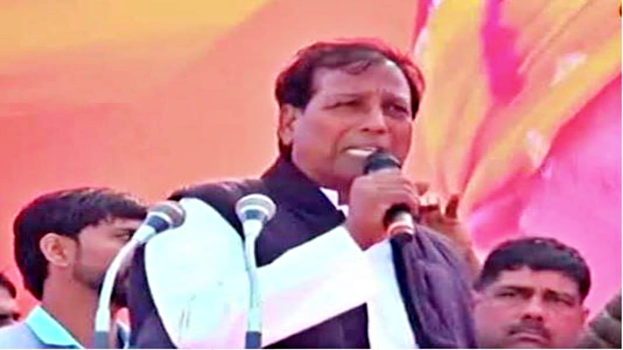 Minister Rajendra Gudha gave a statement against CM