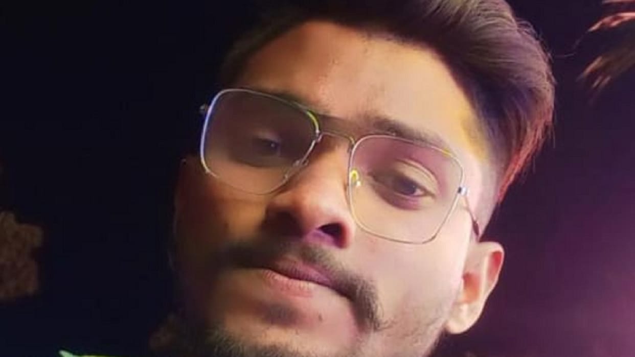 unknown vehicle collision killed young man in korba