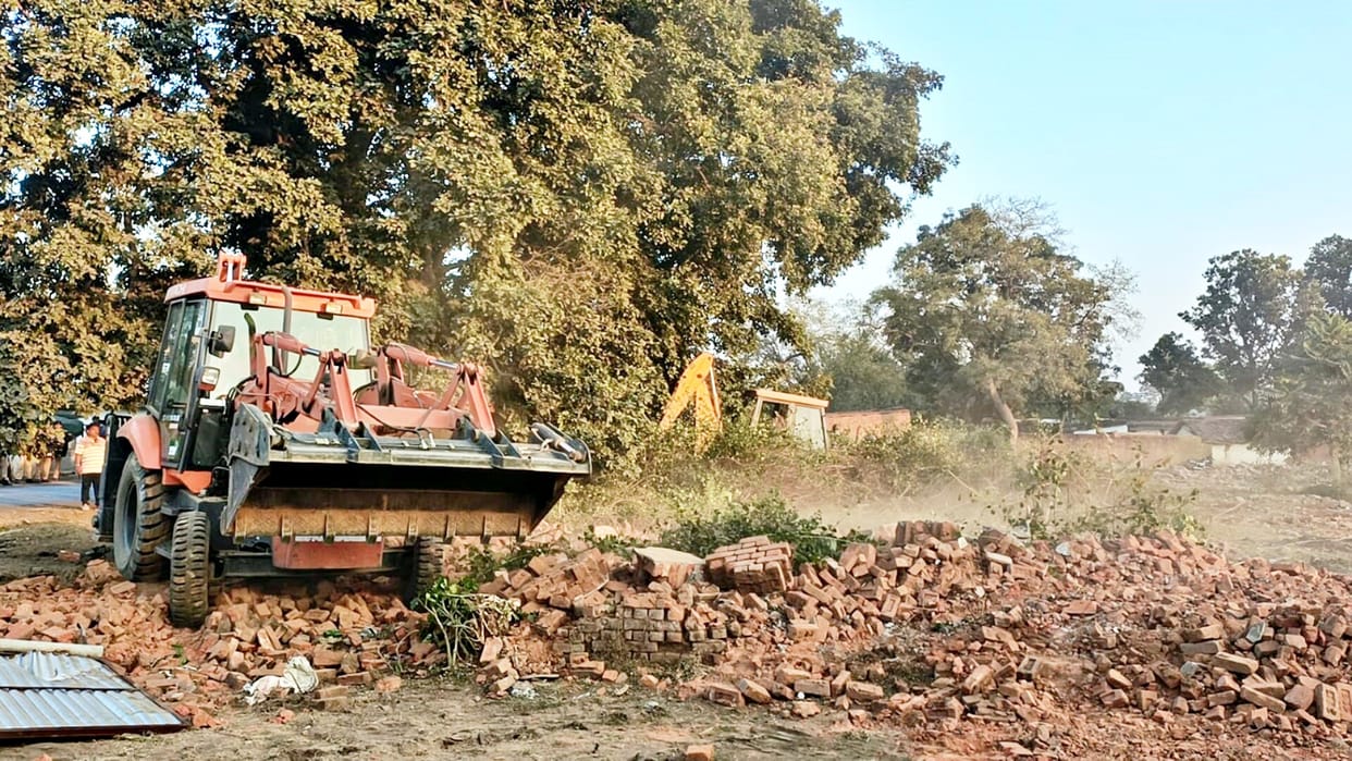 Shahdol After death of seven people administration made government land worth three crore encroachment free