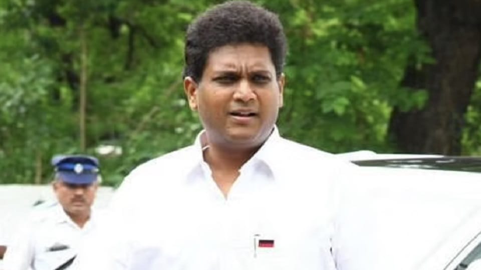 DMK leader TR Balu Son and Party IT Wing Secretary, TRB Raja slams BJP k Annamalai