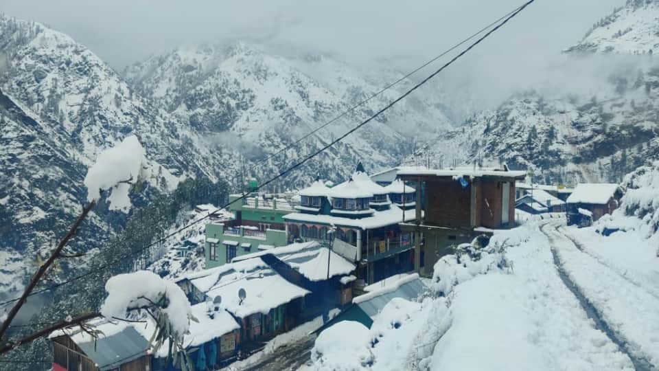 Snowfall In Badrinath Kedarnath and Other Hilly Areas of Uttarakhand Amazing Photos