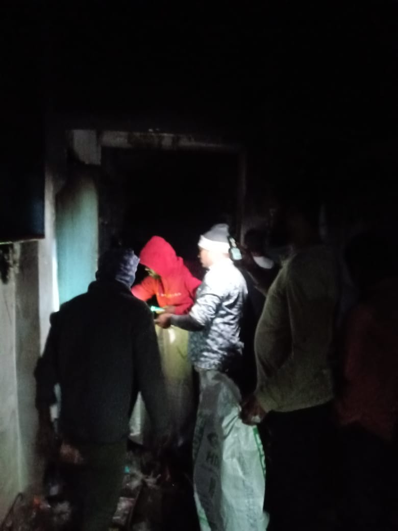 Fierce fire in grocery store, loss of more than 10 lakhs, many fire engines present on the spot