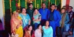 परिवार के सदस्यों संग शैनल साक्षी व रामजी तिवारी। संवाद