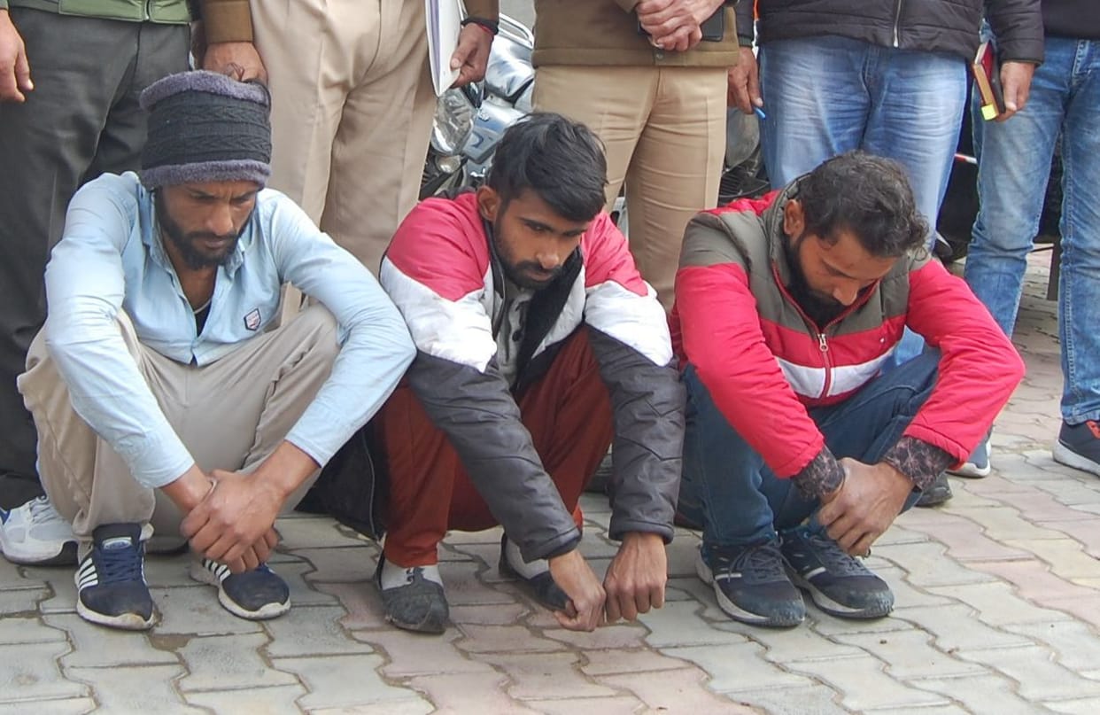 Two accused of vehicle theft, scrap arrested