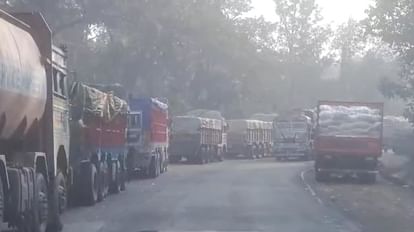 Aligarh News: 400 करोड़ से बनेंगी 707 किमी लंबी 65 सड़कें, सांगवान-ओजोन सहित कई सड़कों का जल्द शुरू होगा काम रोड प्रतीकात्मक