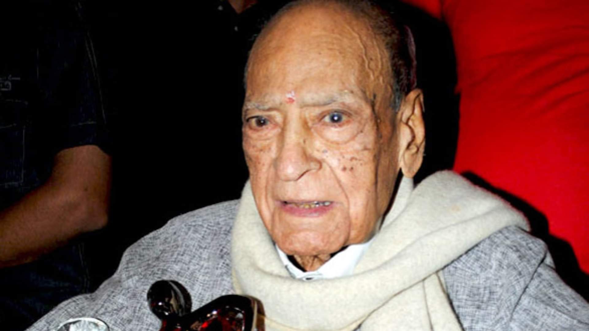 A K Hangal Death Anniversary know unknown facts about Sholay actor and his career struggle films life journey