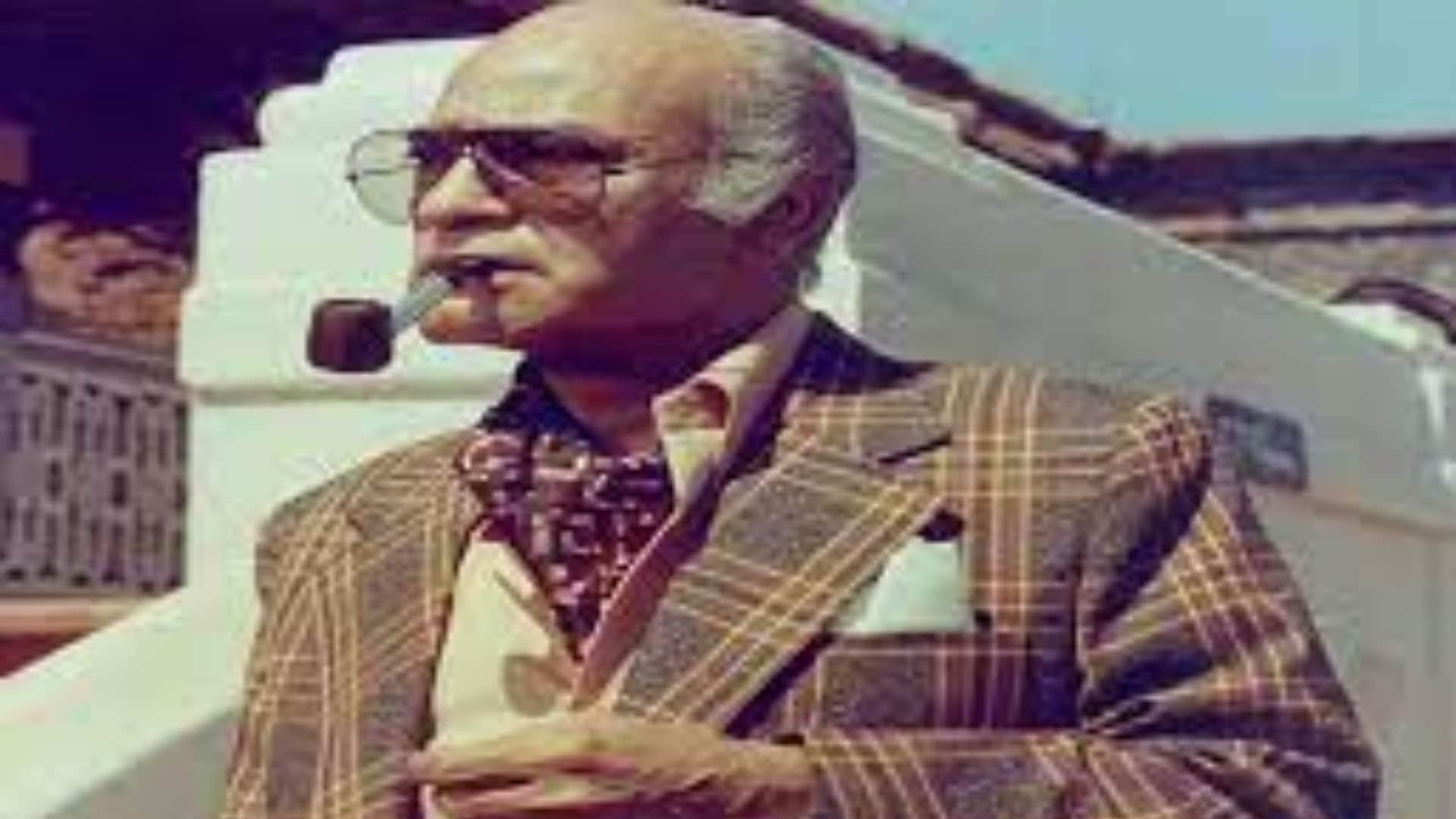 A K Hangal Birth anniversary Know about Freedom fighter and Actor of Film Sholay Namak Haram Kora Kagaz