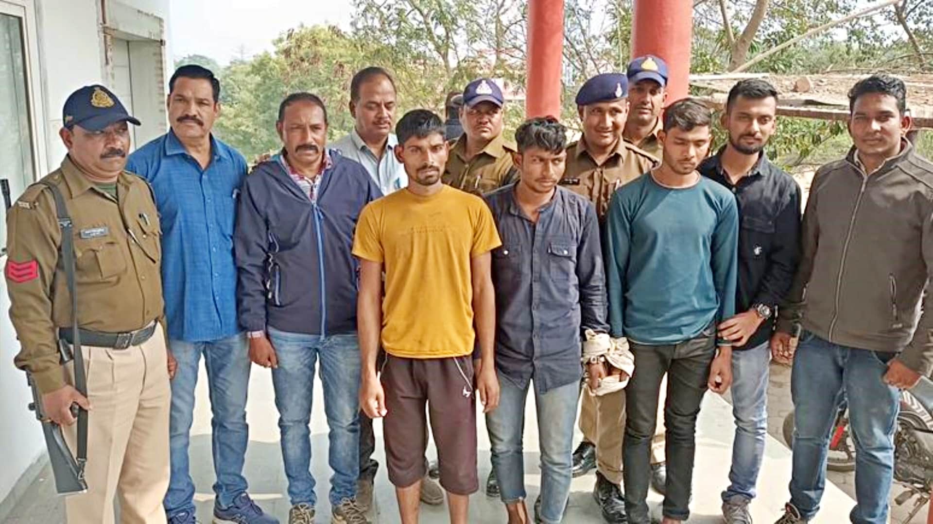 चोर गिरफ्तार