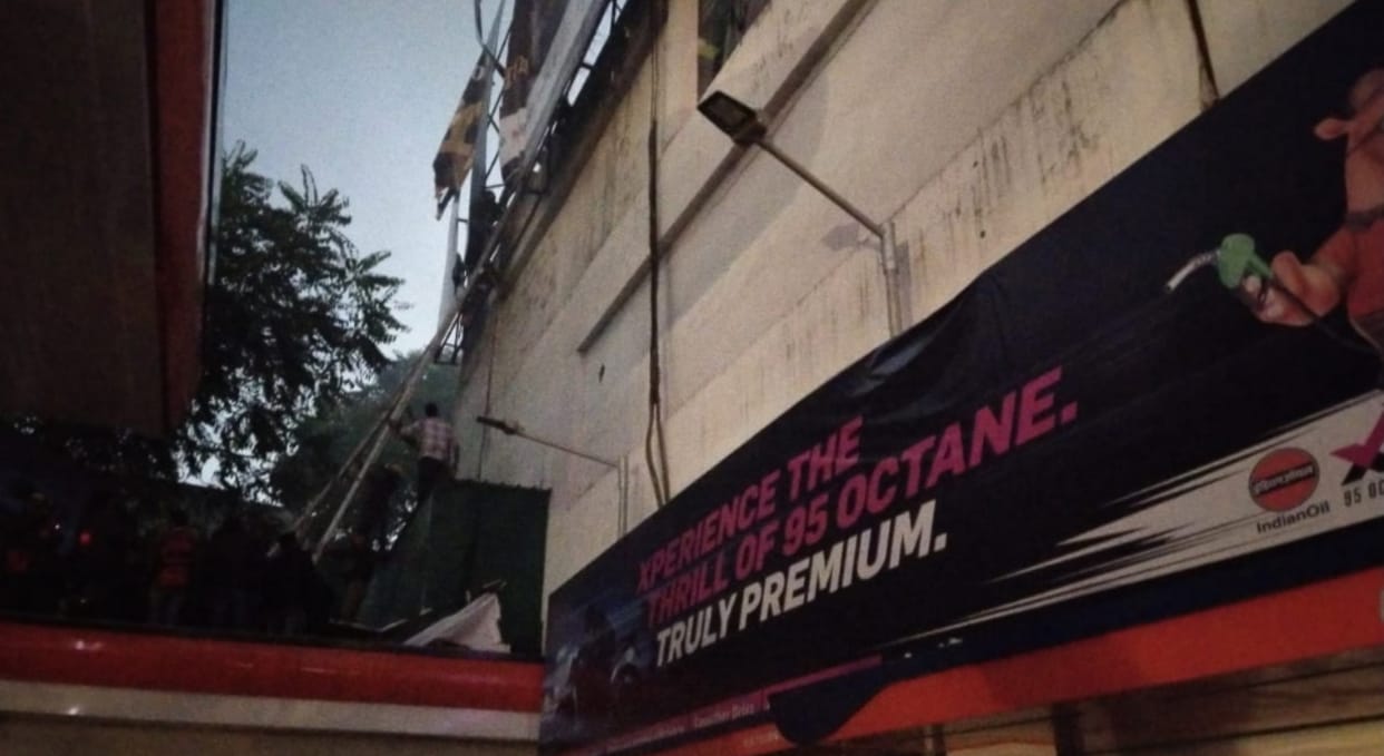 Lucknow News: Fire broke out in SS Tower, a young man burnt alive, 25 people trapped in the gym were evacuated