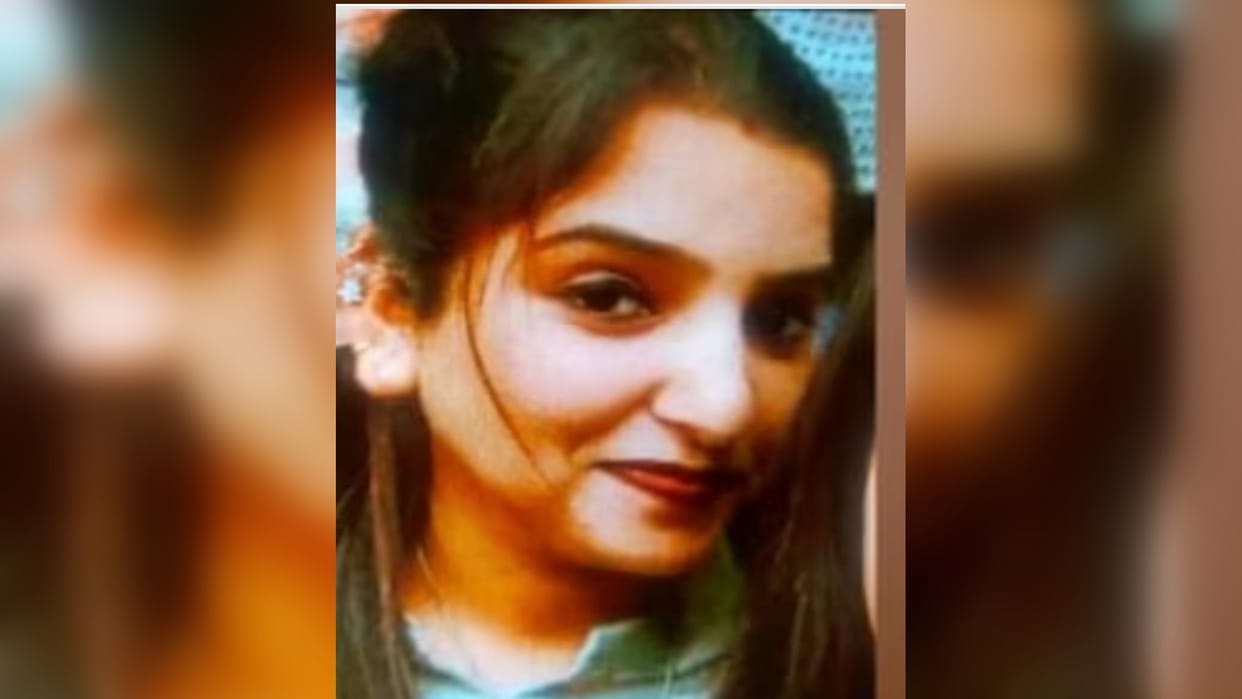 Flipkart woman employee shot dead