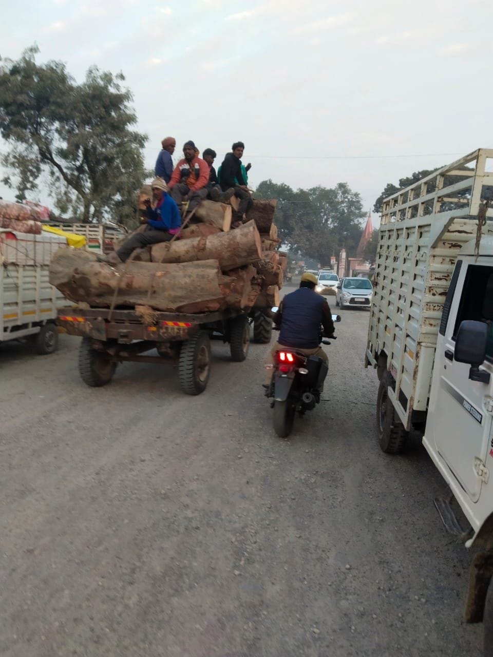 seize tractor trolly
