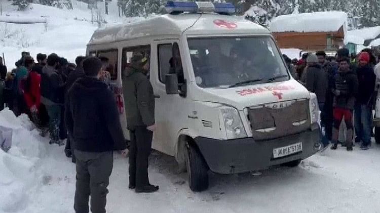 गुलमर्ग: हिमस्खलन की चपेट में आने से दो विदेशी स्कीयर्स की मौत,  21 लोगों को किया गया रेस्क्यू