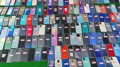 Andhra Pradesh: Andhra Pradesh Police recovered over 5000 lost mobile phones Mobile phone recovered by Anantapur police.