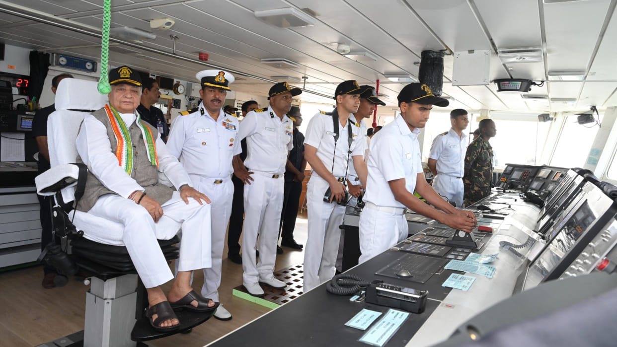 Kerala Governor takes part in A day at sea onboard Coast Guard ship
