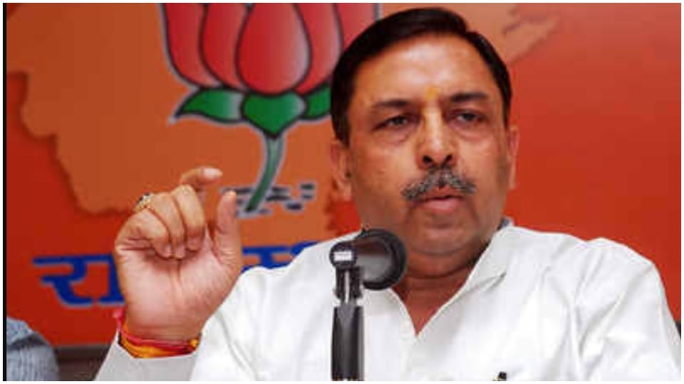 BJP leader Arun Chaturvedi Says Central budget giving preference to underprivileged and relief to middle class