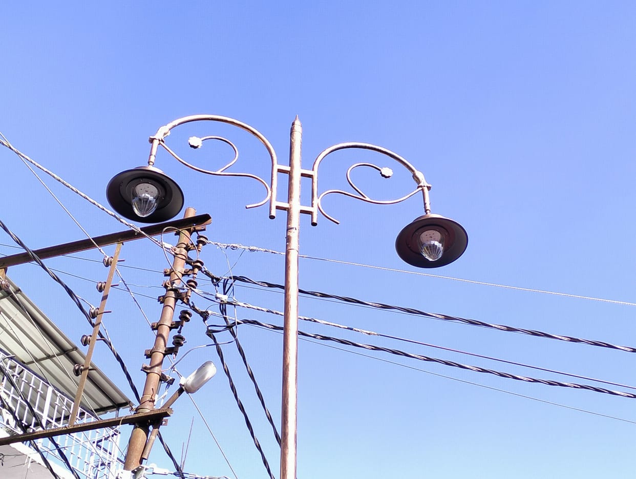 40 decorative poles installed in the city at a cost of 23.94 lakhs