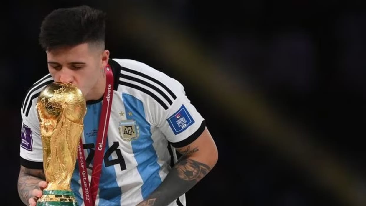Lionel Messi Teammate Enzo Fernandez became most expensive player in Premier League bought by Chelsea