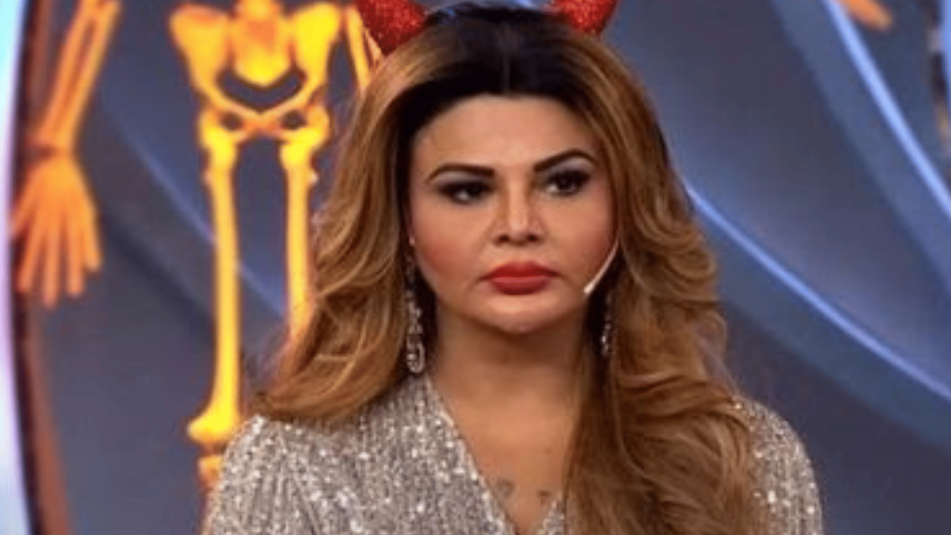 Rakhi Sawant Crying For Adil Durrani Khan says her Marriage is in Trouble after her mother Jaya Bheda death