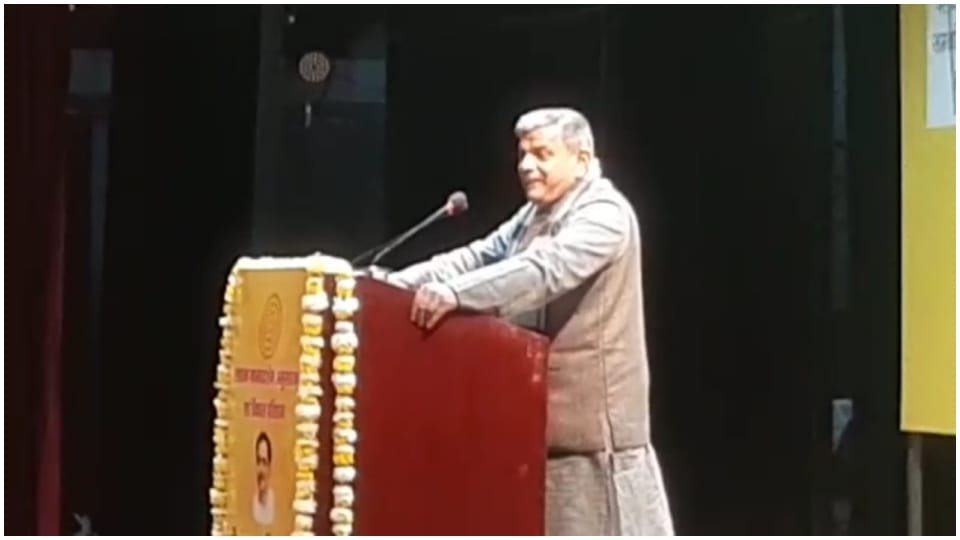 RSS general secretary Dattatreya Hosbole says Need heart not mind to understand Sangh