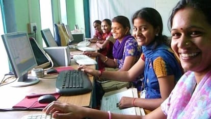 Union Budget 2023 for Women Youth and Old People Schemes Tax Slab Allocation Nirmala Sitharaman News in Hindi
