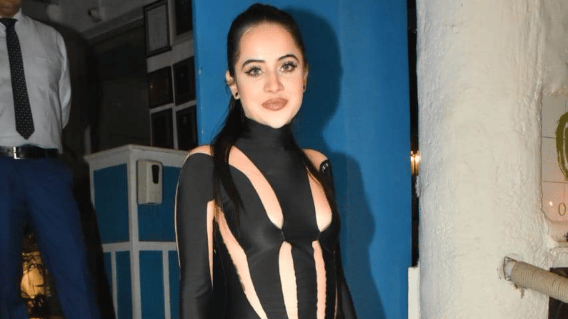 Malaika Arora Copy Uorfi Javed Dress Actress seen  in her Sister Amrita Arora Birthday Party