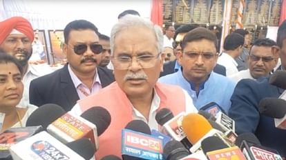 Chhattisgarh: CM बघेल ने राजनांदगांव को 24.31 करोड़ के विकास कार्यों की दी सौगात, कोदो-कुटकी पर एमएसपी की मांग पत्रकारों के सवालों का जवाब देते सीएम भूपेश बघेल