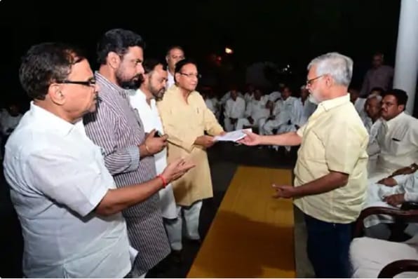 Politics: Bjp mla moved Privilege motion against 6 congress Mla in Rajasthan Assembly