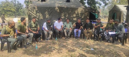 After 17 years, imli market area freed by CRPF from occupation of Naxalites
