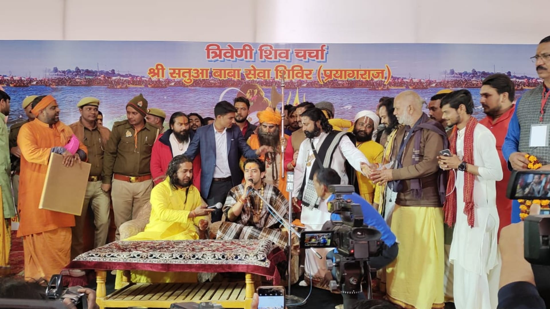 Bageshwar dham sarkar pt dheerendra shastri reach magh mela at prayagraj see photos