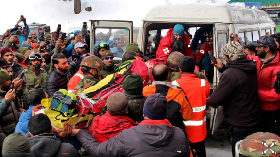 Jammu Kashmir: Preparation send bodies foreigners killed Gulmarg avalanche, administration contact with embass