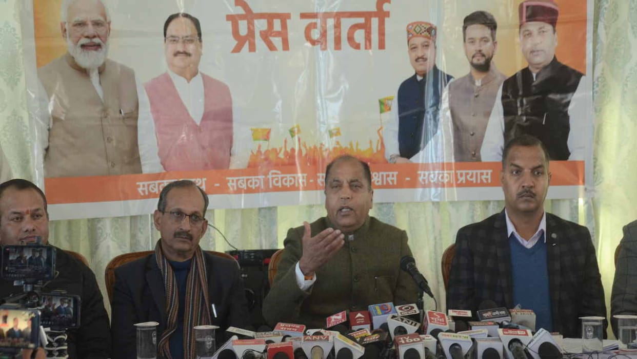 Jairam Thakur said that this lockout work should be stopped, this government has locked everywhere