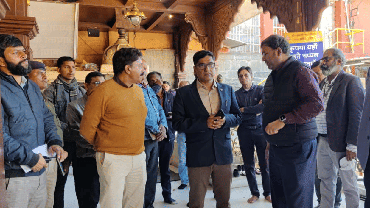 Ujjain New collector reached Mahakaleshwar second phase of Mahakal Lok