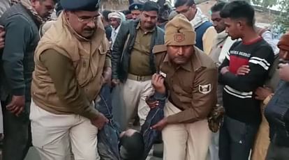 Mob Lynching in Bihar: Three people were badly beaten for firing on the head representative in Saran, one died