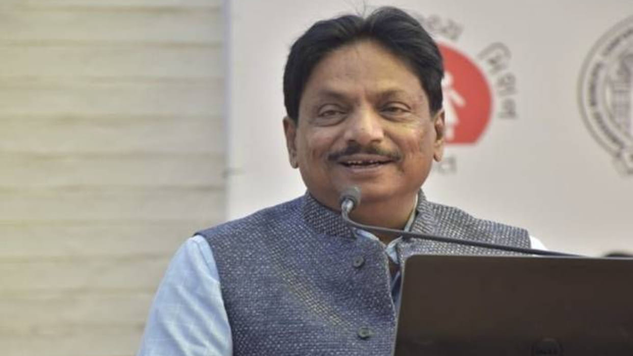 Gujarat govt to bring in law on paper leak
