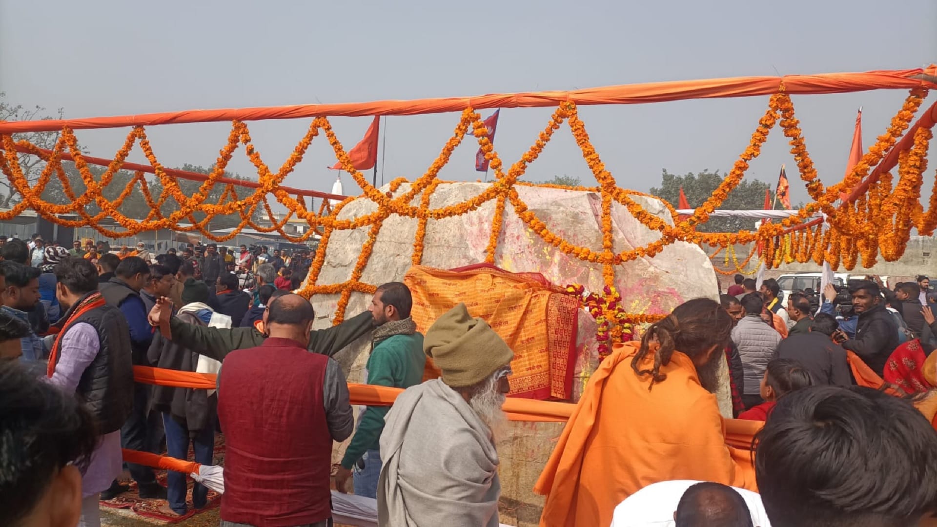 Shaligram stones brought from Nepal reached Ayodhya Ram Mandir construction of idols of Ram and Janaki